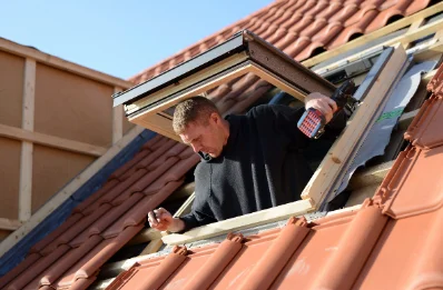 Pose de fenêtres de toit Velux à Fillé